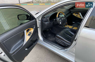 Седан Toyota Camry 2006 в 