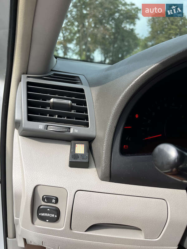 Седан Toyota Camry 2006 в Краматорске