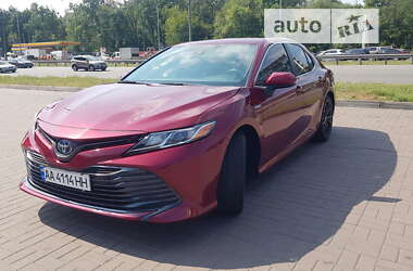 Седан Toyota Camry 2020 в Києві