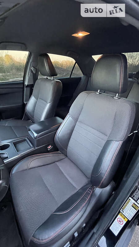 Седан Toyota Camry 2017 в Переяславі