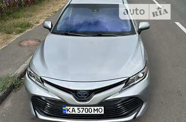 Седан Toyota Camry 2017 в Києві