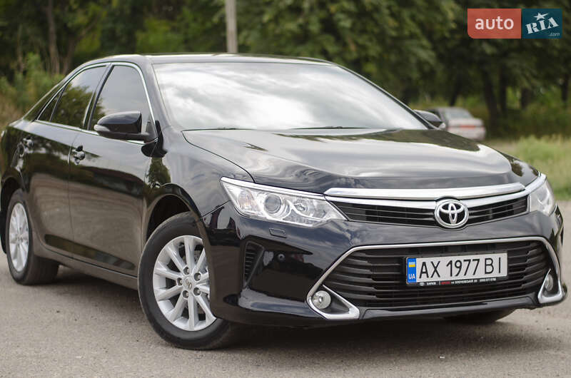 Toyota Camry 2016