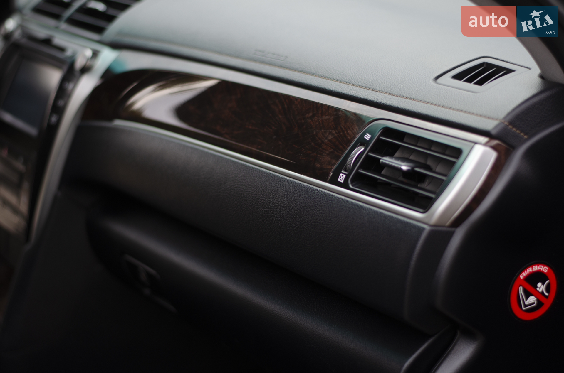 2016 Toyota Camry - мініатюра 15
