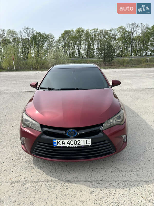 Седан Toyota Camry 2016 в Броварах