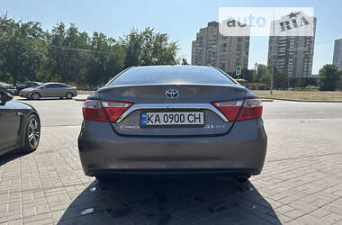 Седан Toyota Camry 2016 в Києві