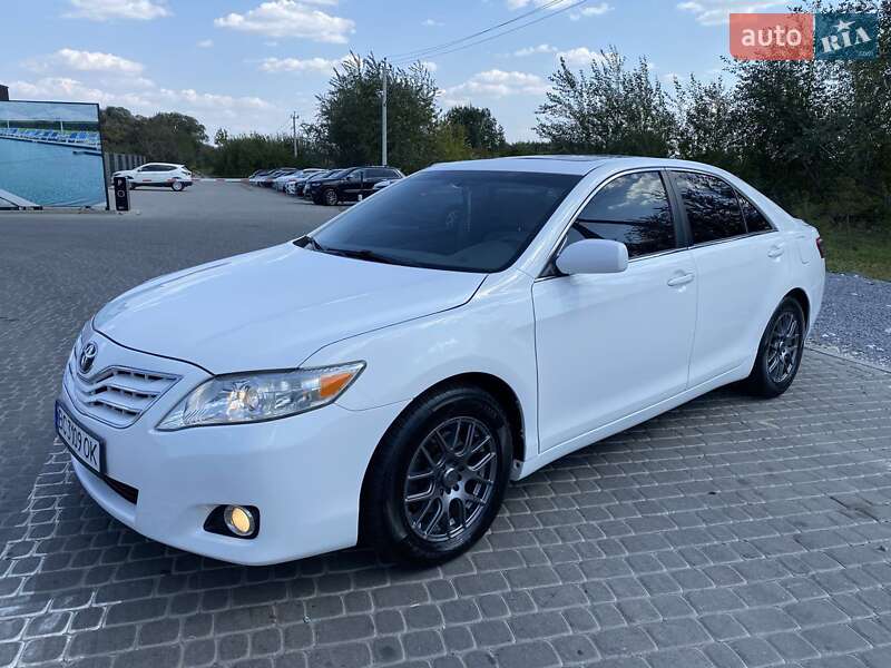 Седан Toyota Camry 2010 в Львове фото 8 Седан Toyota Camry 2010 в Львове