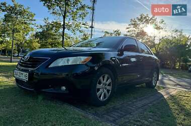 Седан Toyota Camry 2008 в Києві