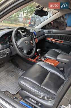 Седан Toyota Camry 2003 в Киеве