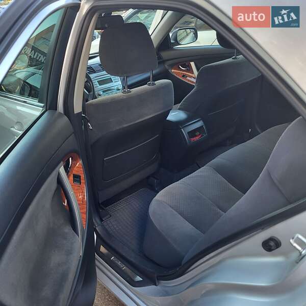 Седан Toyota Camry 2008 в Києві