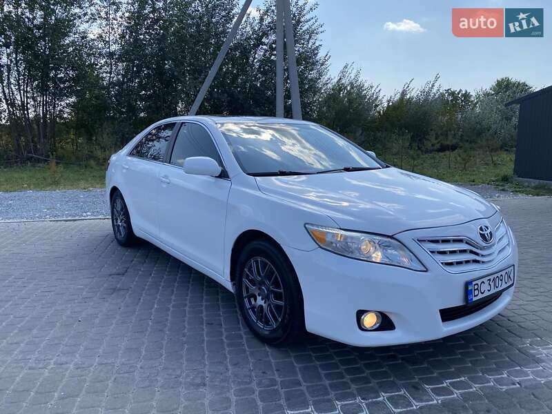 Седан Toyota Camry 2010 в Львове фото 31 Седан Toyota Camry 2010 в Львове