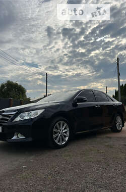 Седан Toyota Camry 2012 в Киеве