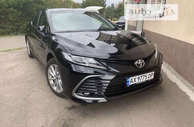 Седан Toyota Camry 2023 в Харькове