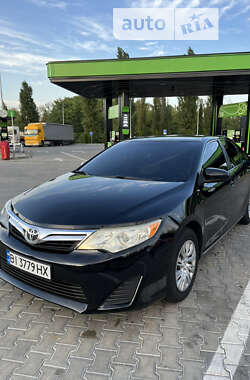 Седан Toyota Camry 2012 в Кременчуге