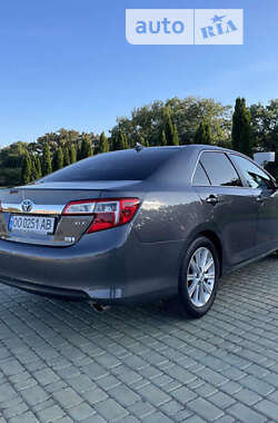 Седан Toyota Camry 2013 в Вінниці