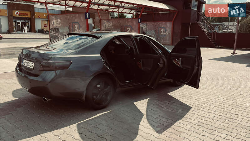 Седан Toyota Camry 2008 в Солотвине