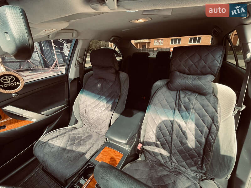 Седан Toyota Camry 2008 в Солотвине