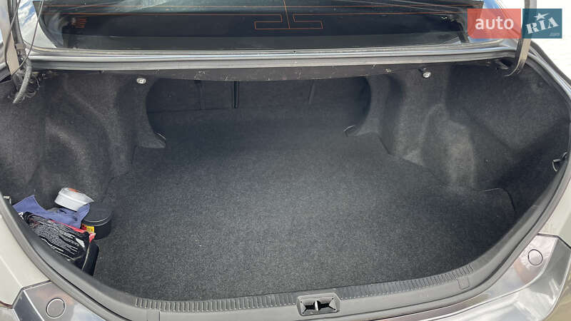 Седан Toyota Camry 2008 в Солотвине