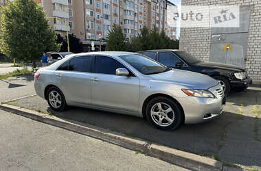 Седан Toyota Camry 2006 в Києві