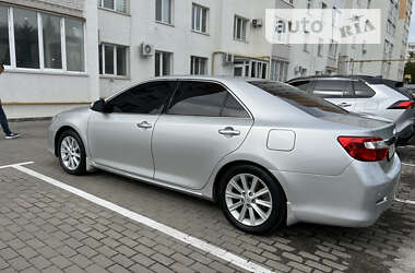 Седан Toyota Camry 2011 в Хмельницком