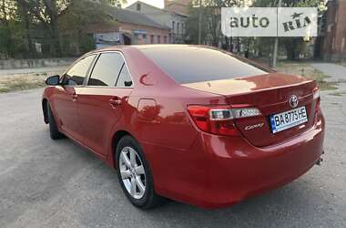 Седан Toyota Camry 2014 в Александрие