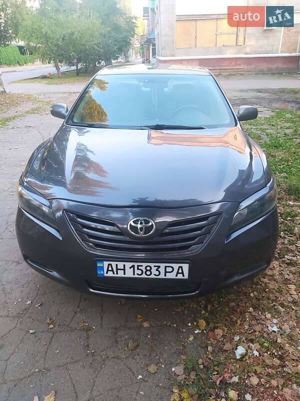 Седан Toyota Camry 2007 в Славянске