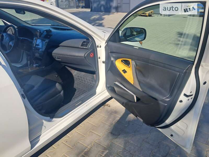 Седан Toyota Camry 2007 в Житомирі