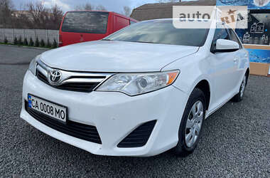 Седан Toyota Camry 2013 в Черкасах