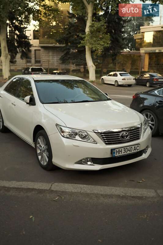 Седан Toyota Camry 2014 в Одесі