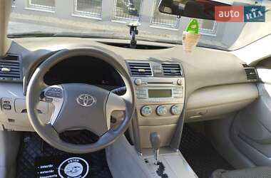 Седан Toyota Camry 2007 в Ужгороде