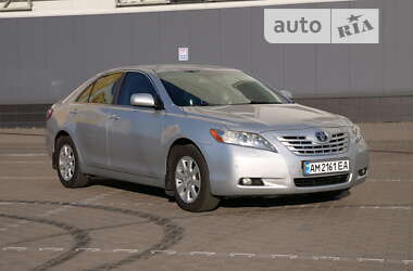 Седан Toyota Camry 2007 в Киеве