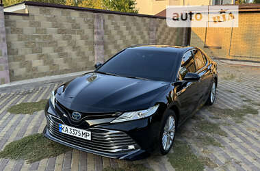 Седан Toyota Camry 2020 в Харкові