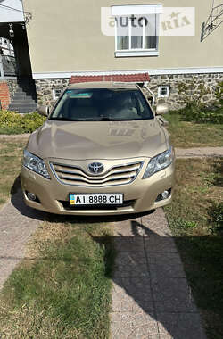 Седан Toyota Camry 2009 в Ирпене