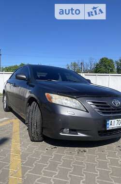 Седан Toyota Camry 2008 в Ирпене