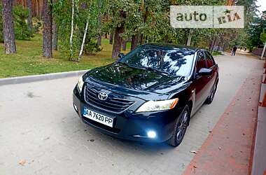 Седан Toyota Camry 2008 в Києві