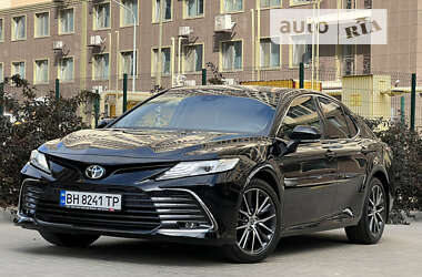 Седан Toyota Camry 2021 в Одессе