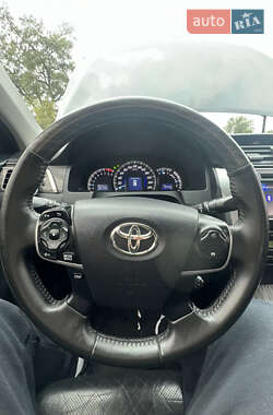 Седан Toyota Camry 2011 в 