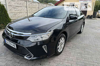 Седан Toyota Camry 2015 в Львове