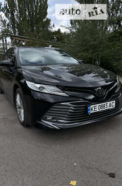 Седан Toyota Camry 2019 в Дніпрі