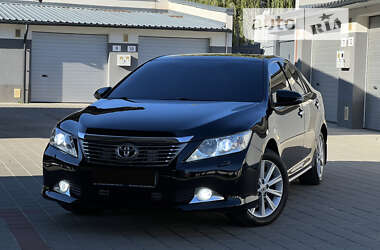 Седан Toyota Camry 2012 в Житомирі