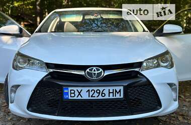 Седан Toyota Camry 2017 в Новой Ушице