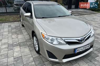 Седан Toyota Camry 2014 в Тячеве