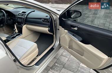 Седан Toyota Camry 2014 в Тячеве