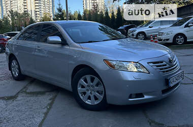 Седан Toyota Camry 2007 в Киеве