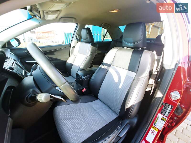 Седан Toyota Camry 2012 в Одессе