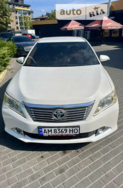 Седан Toyota Camry 2012 в Днепре