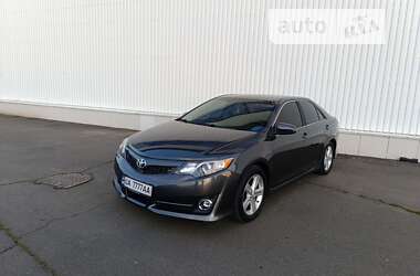 Седан Toyota Camry 2013 в Білгороді-Дністровському