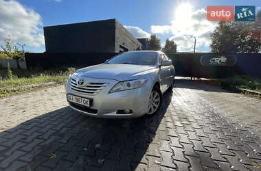 Седан Toyota Camry 2008 в Броварах