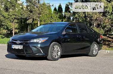 Седан Toyota Camry 2017 в Тернополе