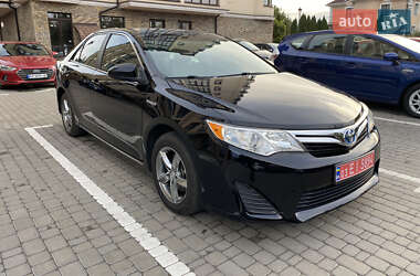 Седан Toyota Camry 2013 в Києві