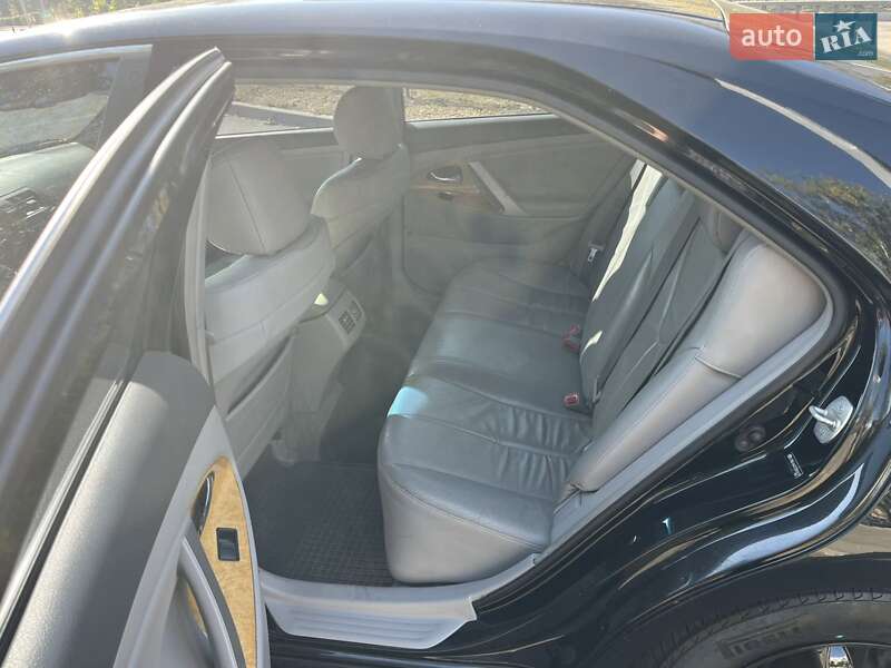 Седан Toyota Camry 2007 в Харькове